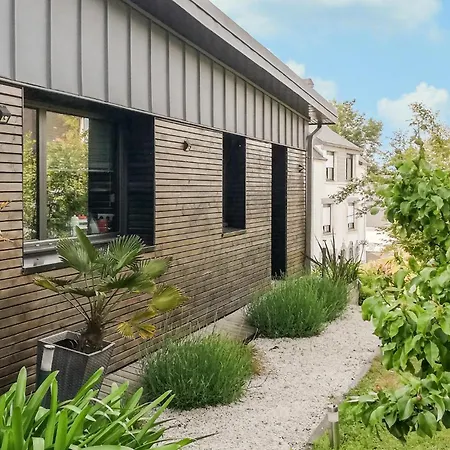 Holiday home 3 Bedroom Lovely In *